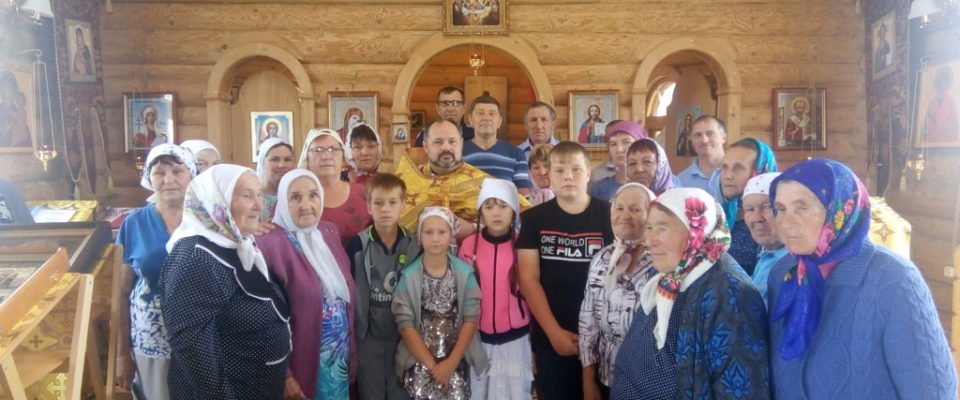 Православные верующие Никольского храма молитвенно почтили память святых славных и всехвальных первоверховных апостолов Петра и Павла